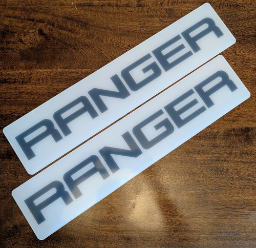 Pair ford ranger show - of,