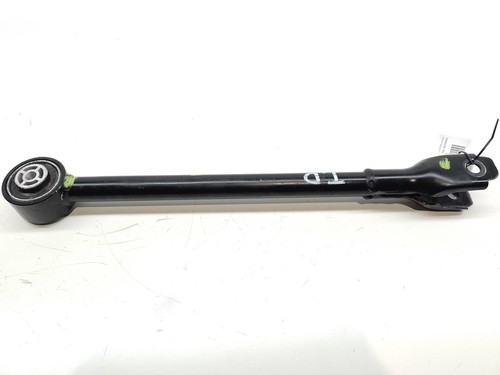 Mb3c4264 right rear bracket - right,